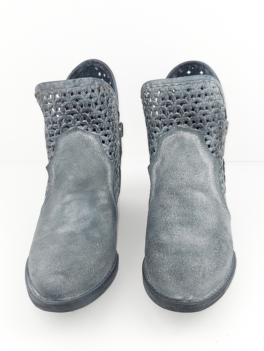 Corral Circle G Gray Distressed Cutout Ankle Booties NWOT - Picture 4 of 11